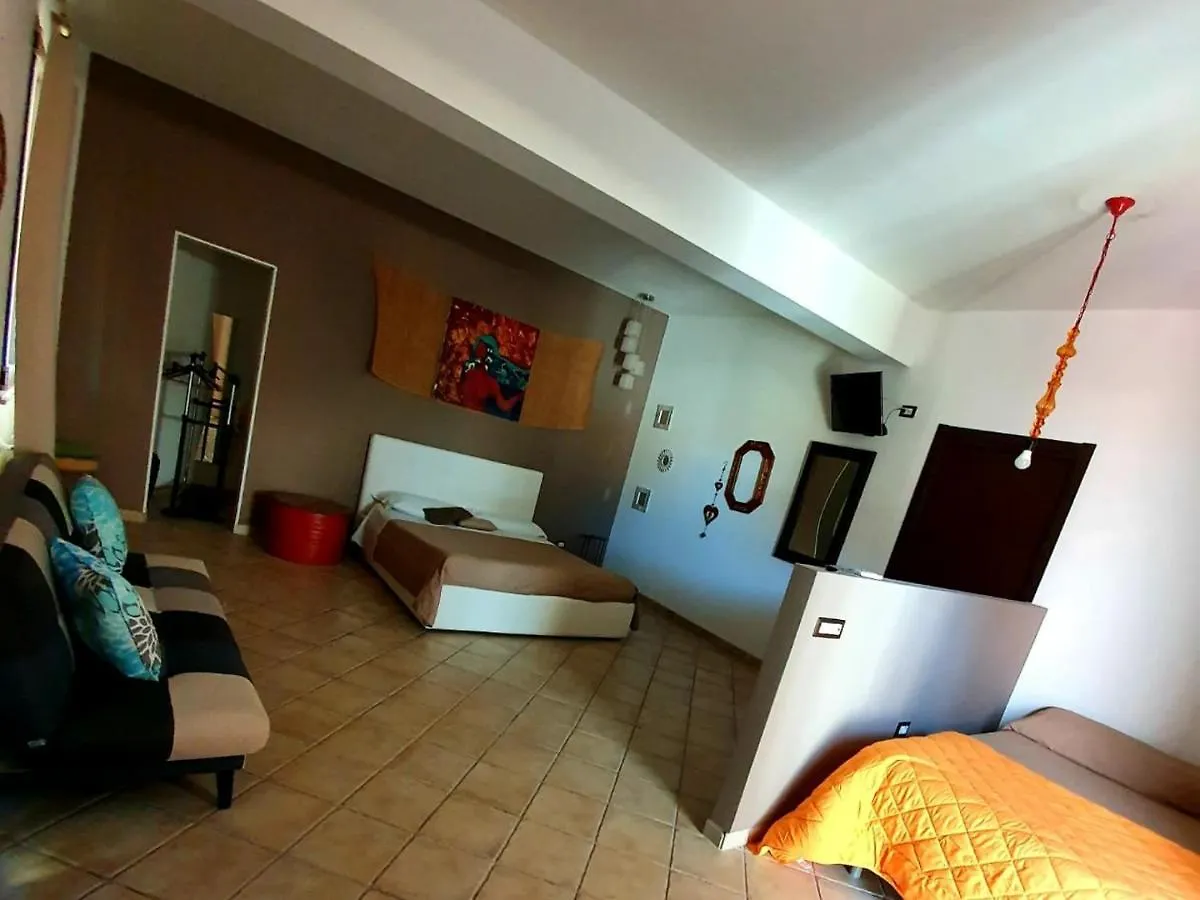 Casa Stone Milazzo B&B 0*,